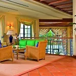 The Shoreline Sellin Aparthotel 4*