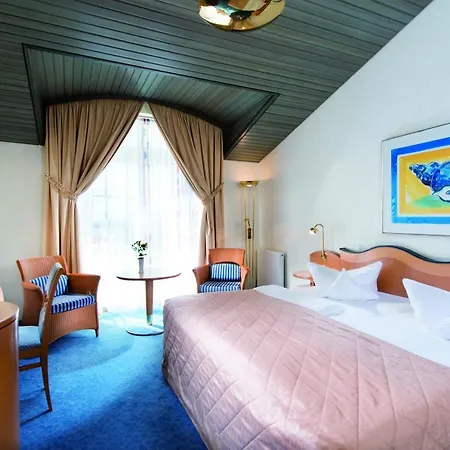 The Shoreline Sellin 4*