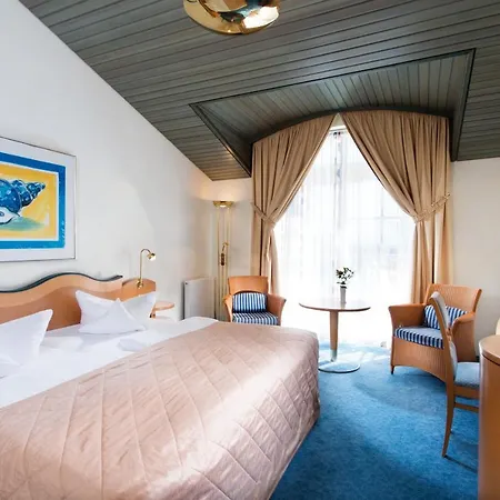 The Shoreline Sellin 4*